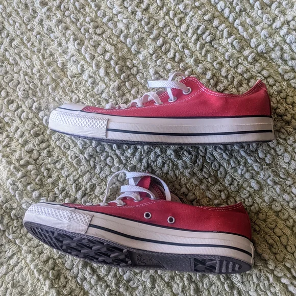 Converse ADULT Red Sneakers - Picture 3 of 6